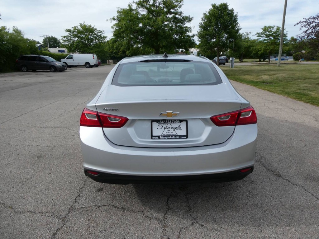 2017 Chevrolet Malibu Image 6