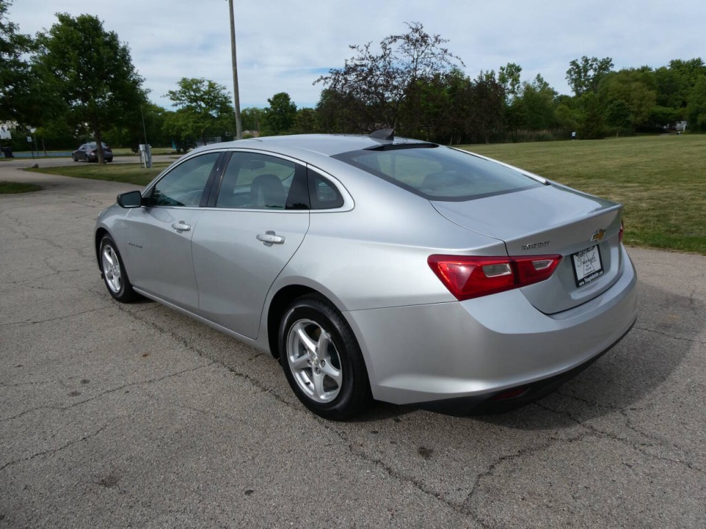 2017 Chevrolet Malibu Image 7