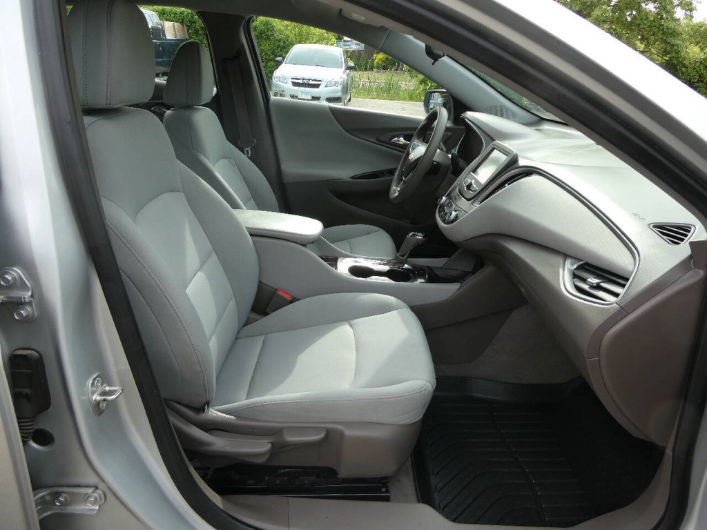 2017 Chevrolet Malibu Image 26