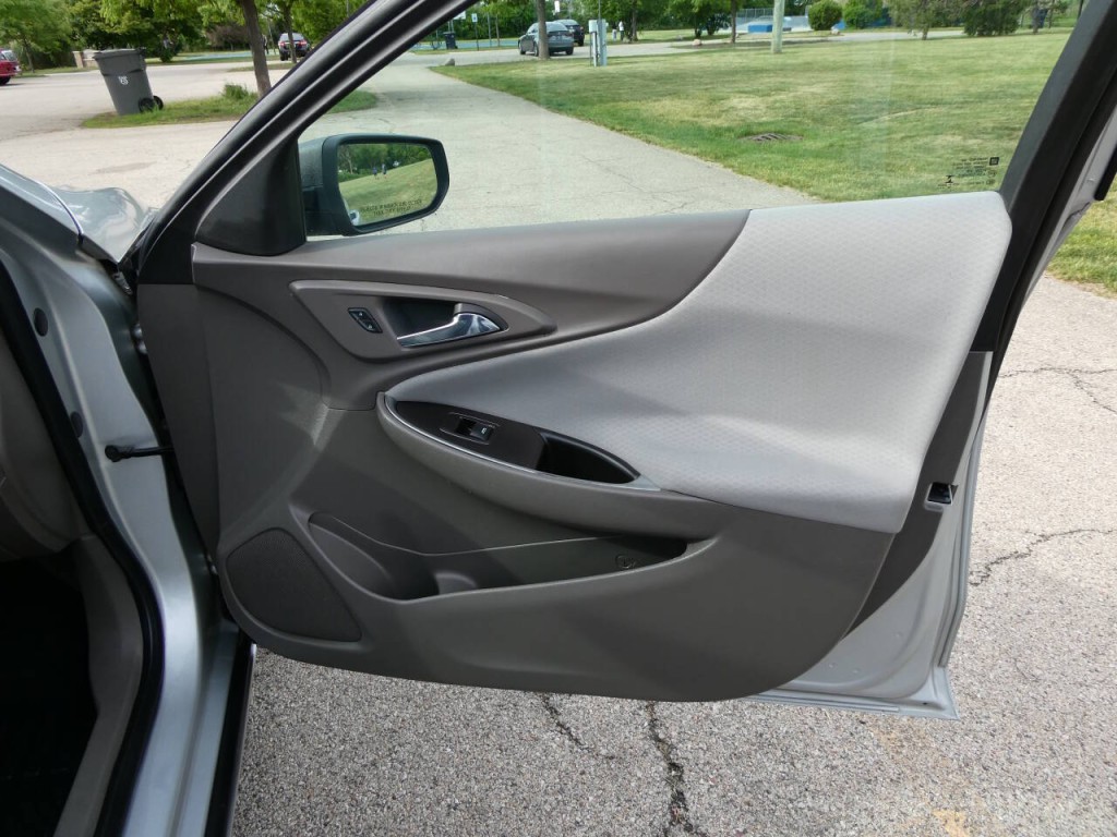2017 Chevrolet Malibu Image 28