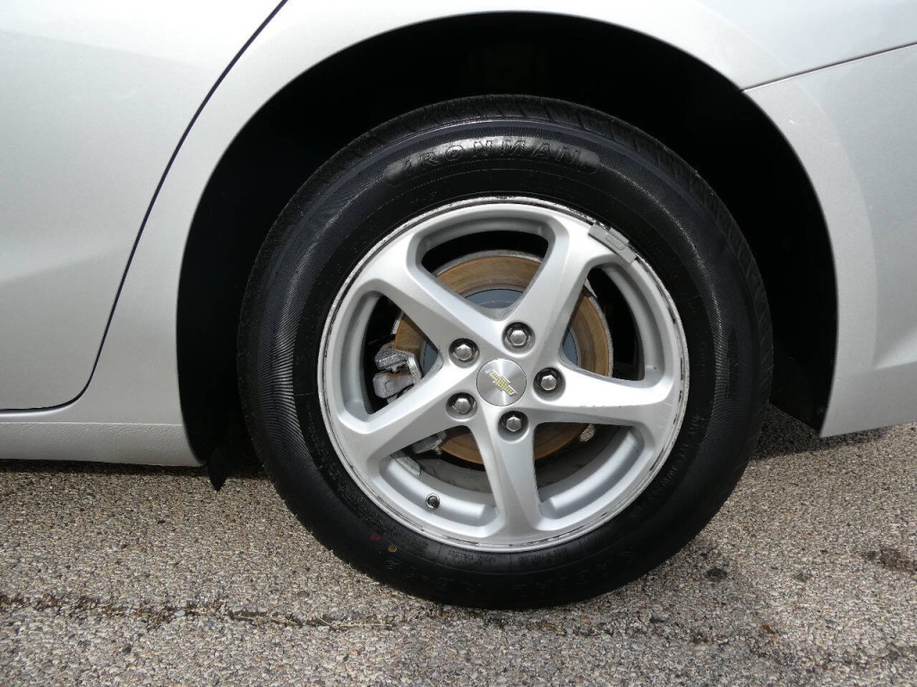 2017 Chevrolet Malibu Image 31