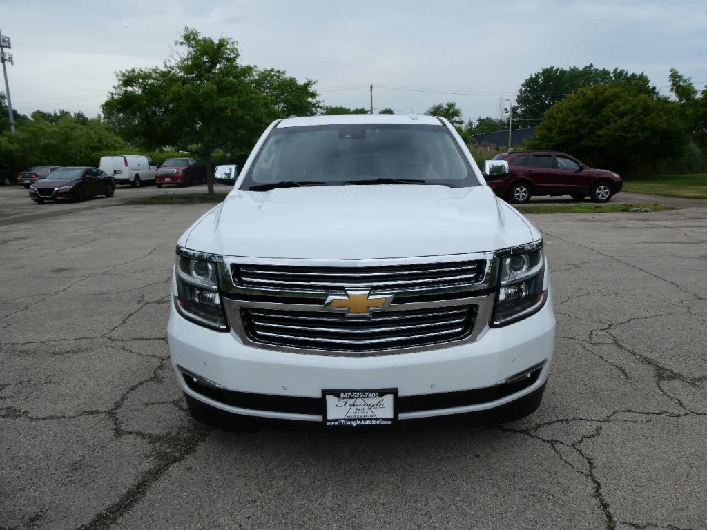 2017 Chevrolet Tahoe Image 2
