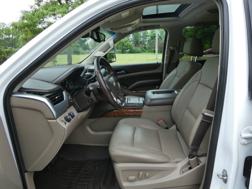 2017 Chevrolet Tahoe Image 9