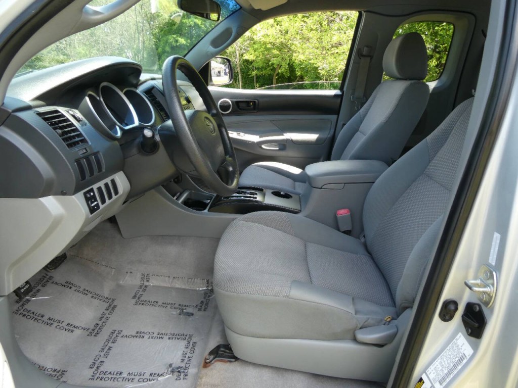 2007 Toyota Tacoma Image 8