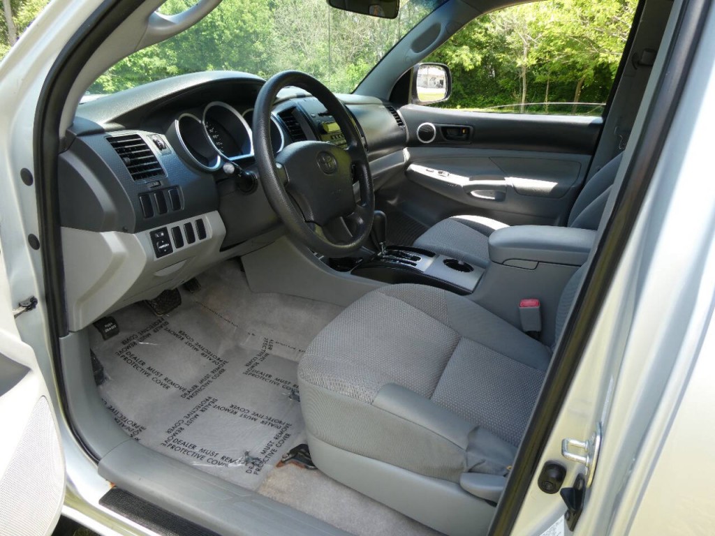 2007 Toyota Tacoma Image 9