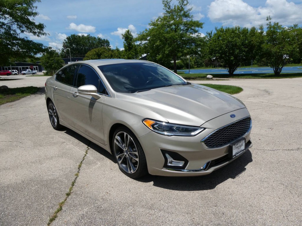 2019 Ford Fusion Image 3