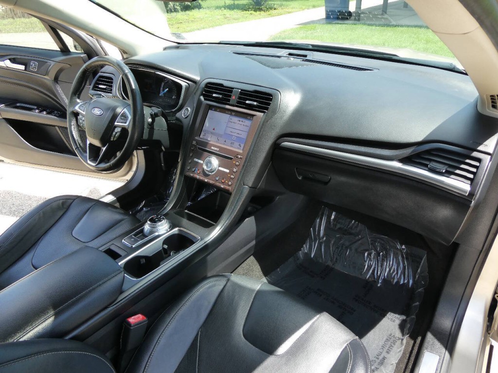 2019 Ford Fusion Image 30
