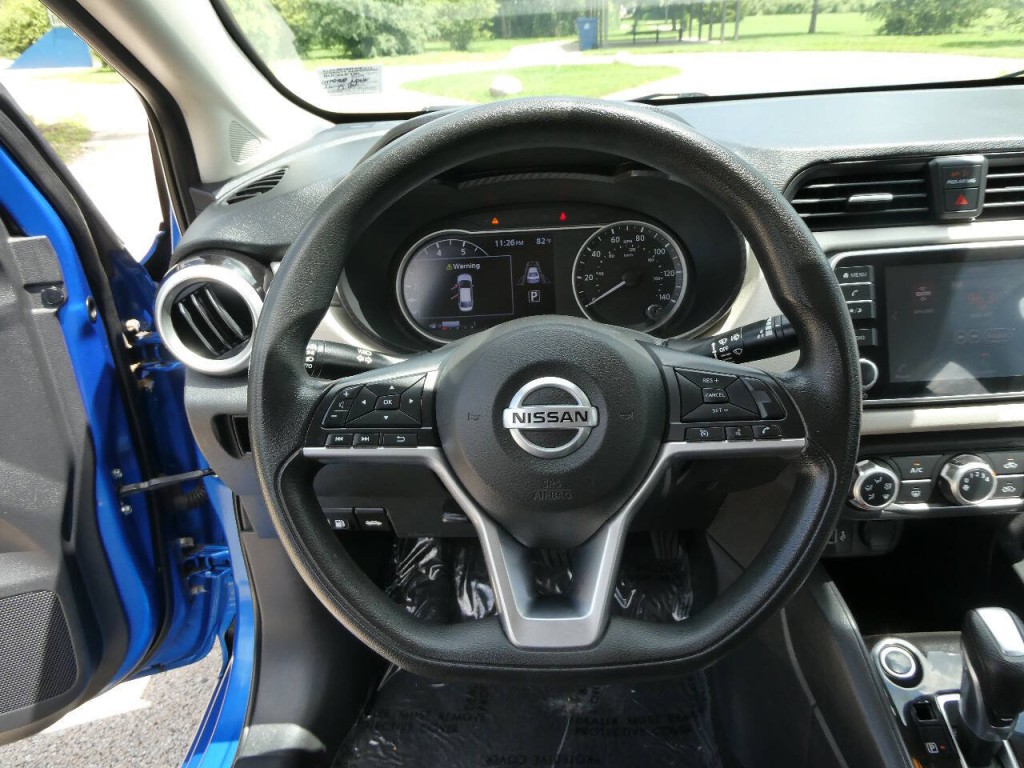 2021 Nissan Versa Image 11