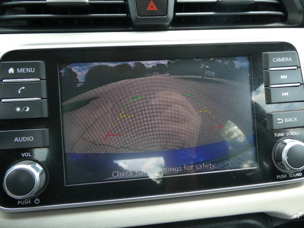 2021 Nissan Versa Image 19