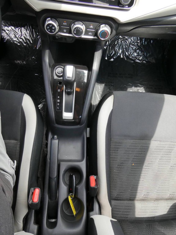 2021 Nissan Versa Image 22