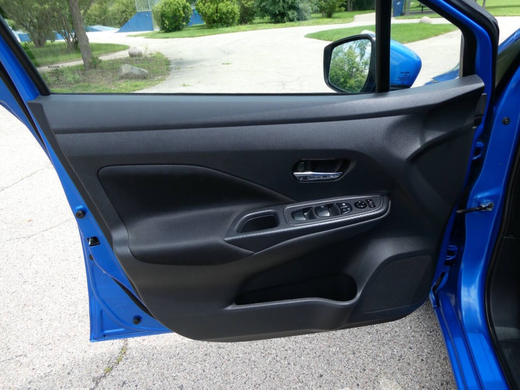 2021 Nissan Versa Image 23