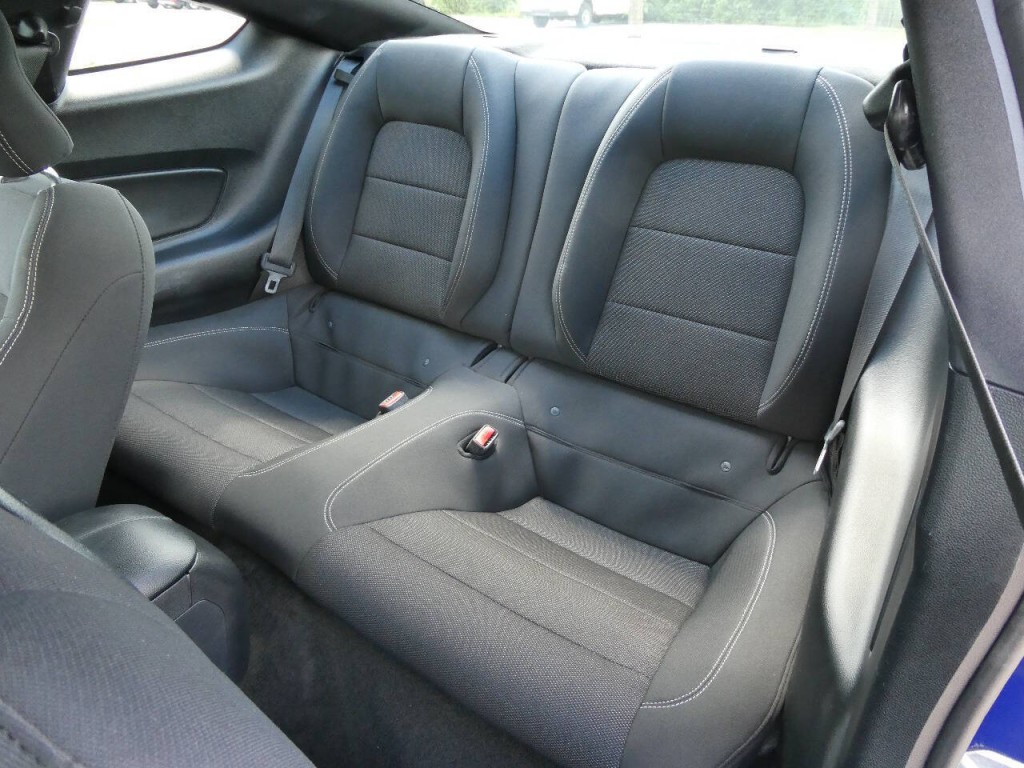 2015 Ford Mustang Image 21