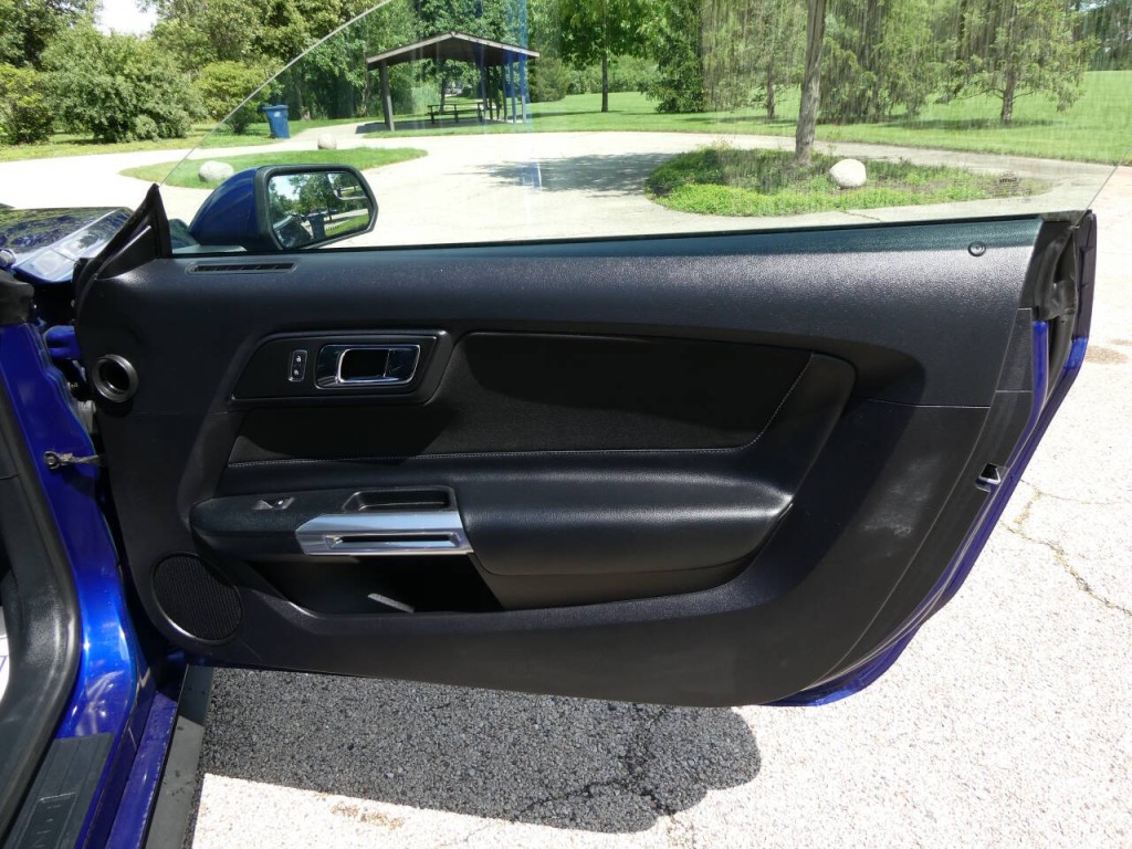 2015 Ford Mustang Image 27