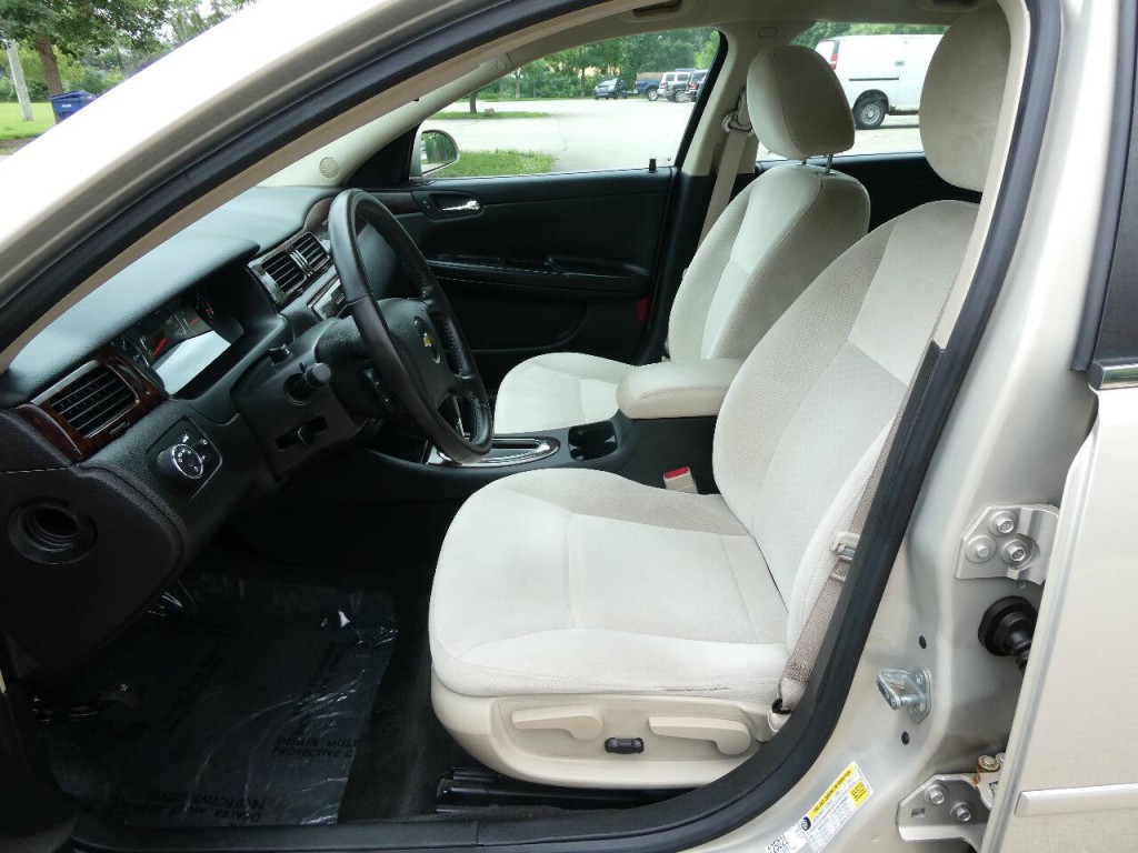 2012 Chevrolet Impala Image 9