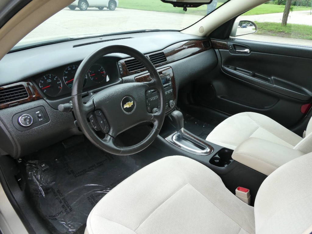 2012 Chevrolet Impala Image 10