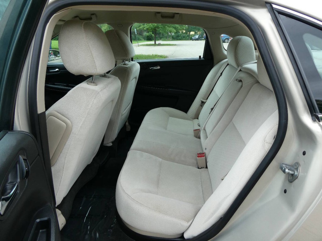 2012 Chevrolet Impala Image 23