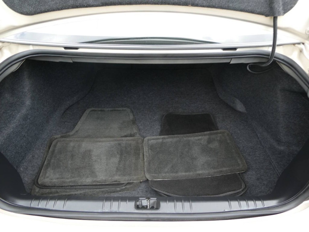 2012 Chevrolet Impala Image 24