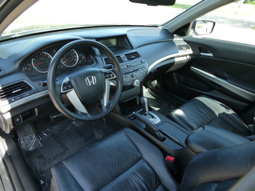 2009 Honda Accord Image 10