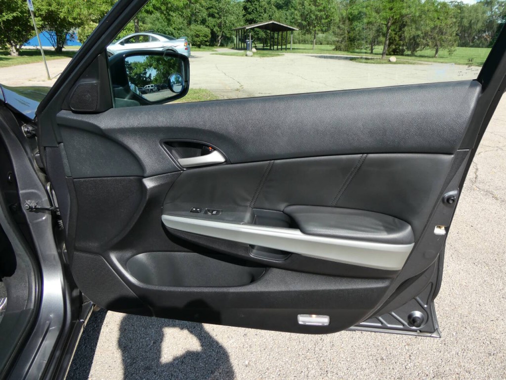 2009 Honda Accord Image 30