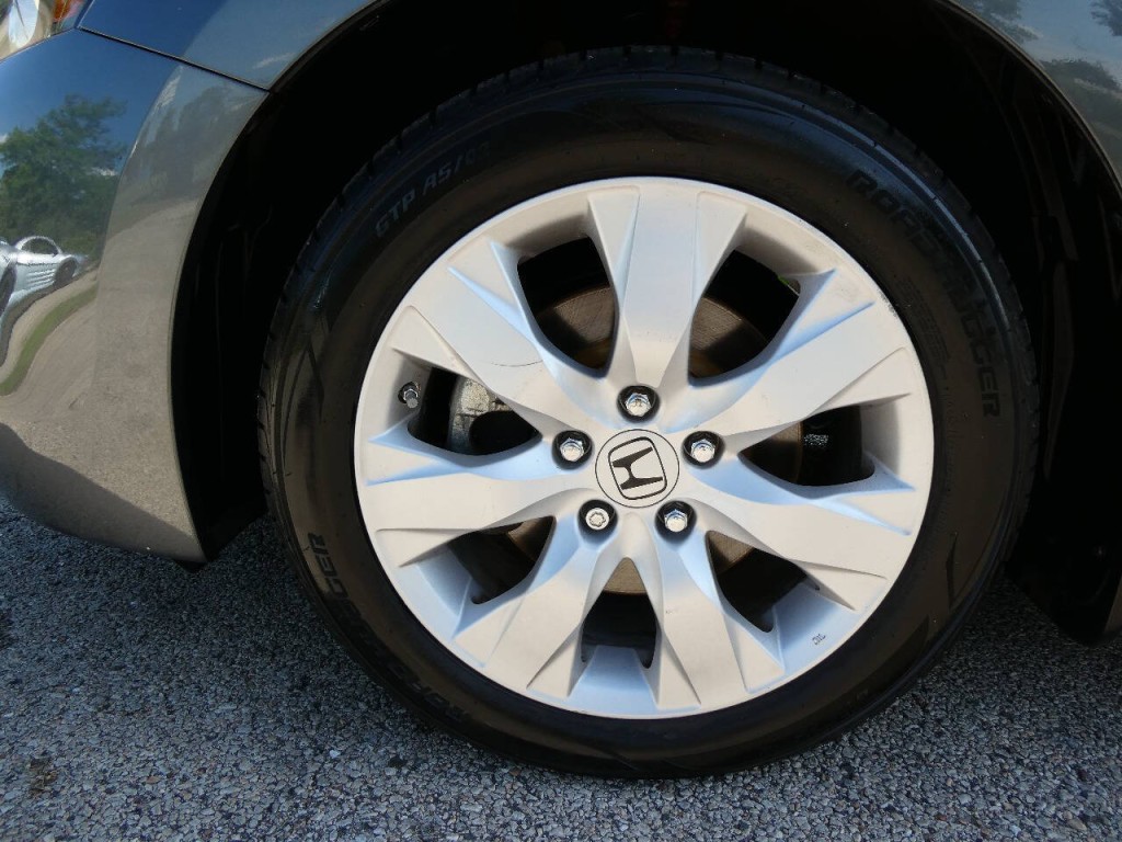 2009 Honda Accord Image 31