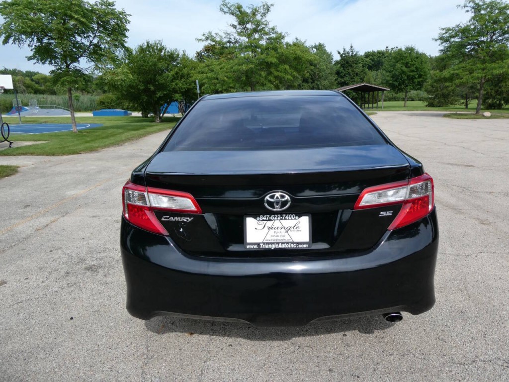 2012 Toyota Camry Image 6