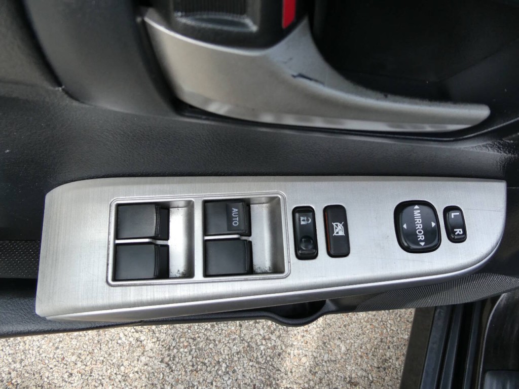 2012 Toyota Camry Image 22