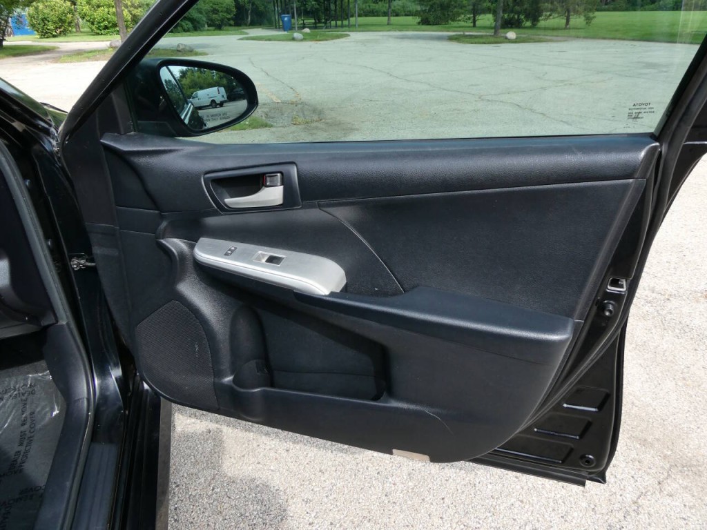 2012 Toyota Camry Image 27
