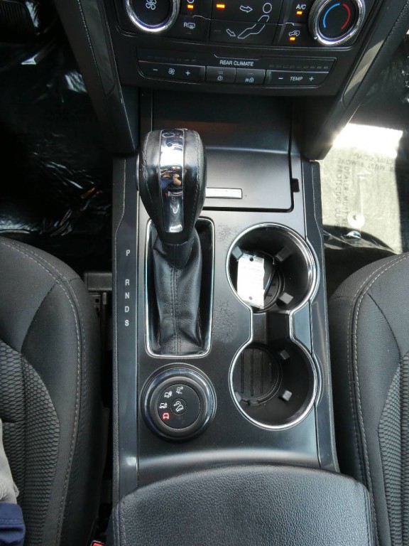 2018 Ford Explorer Image 21
