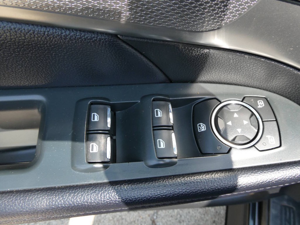 2018 Ford Explorer Image 25