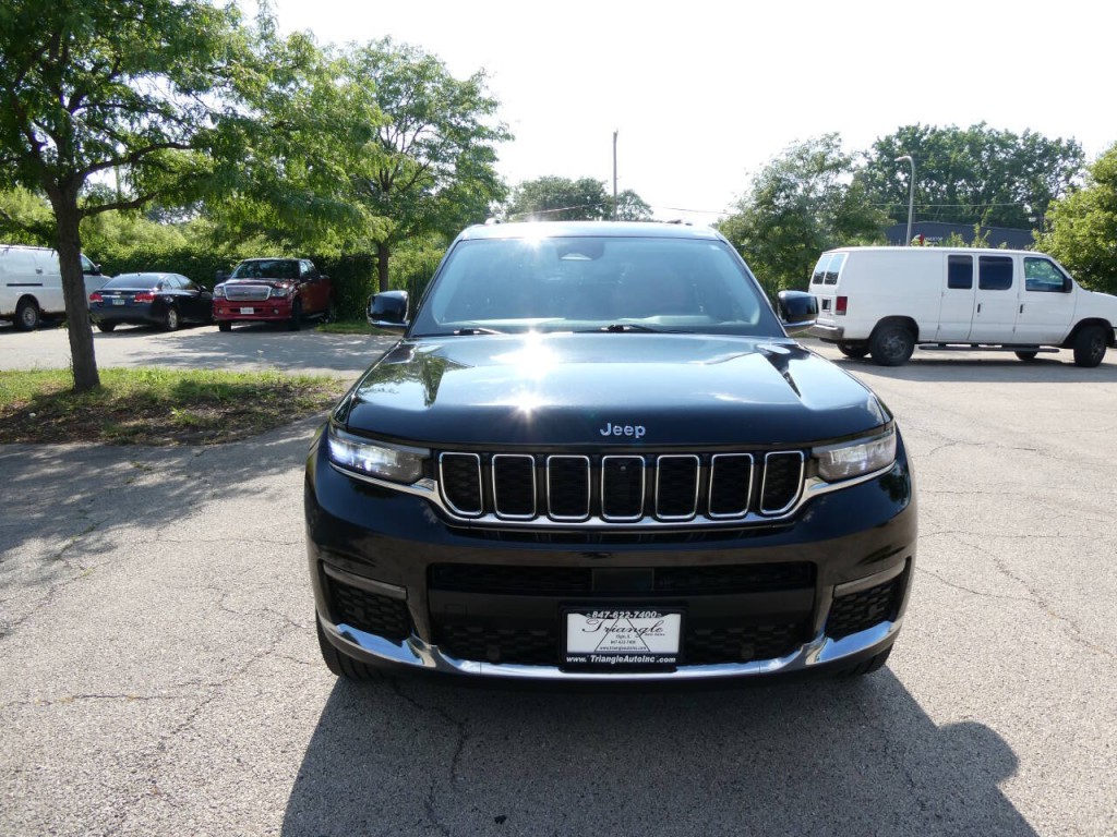 2021 Jeep Grand Cherokee Image 2