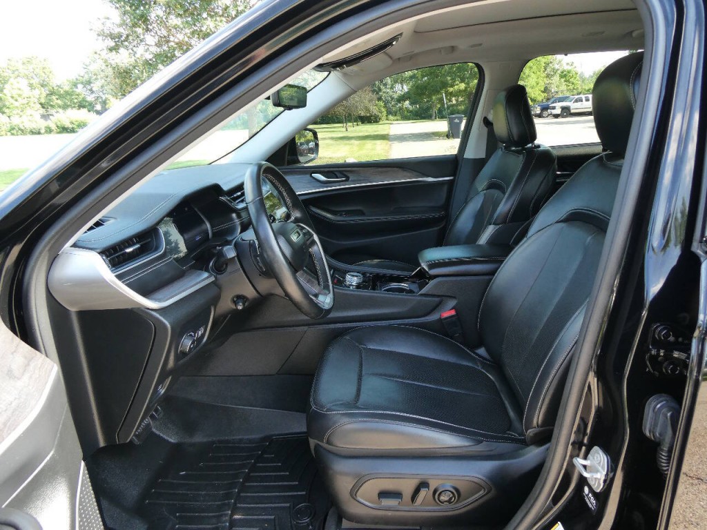 2021 Jeep Grand Cherokee Image 9