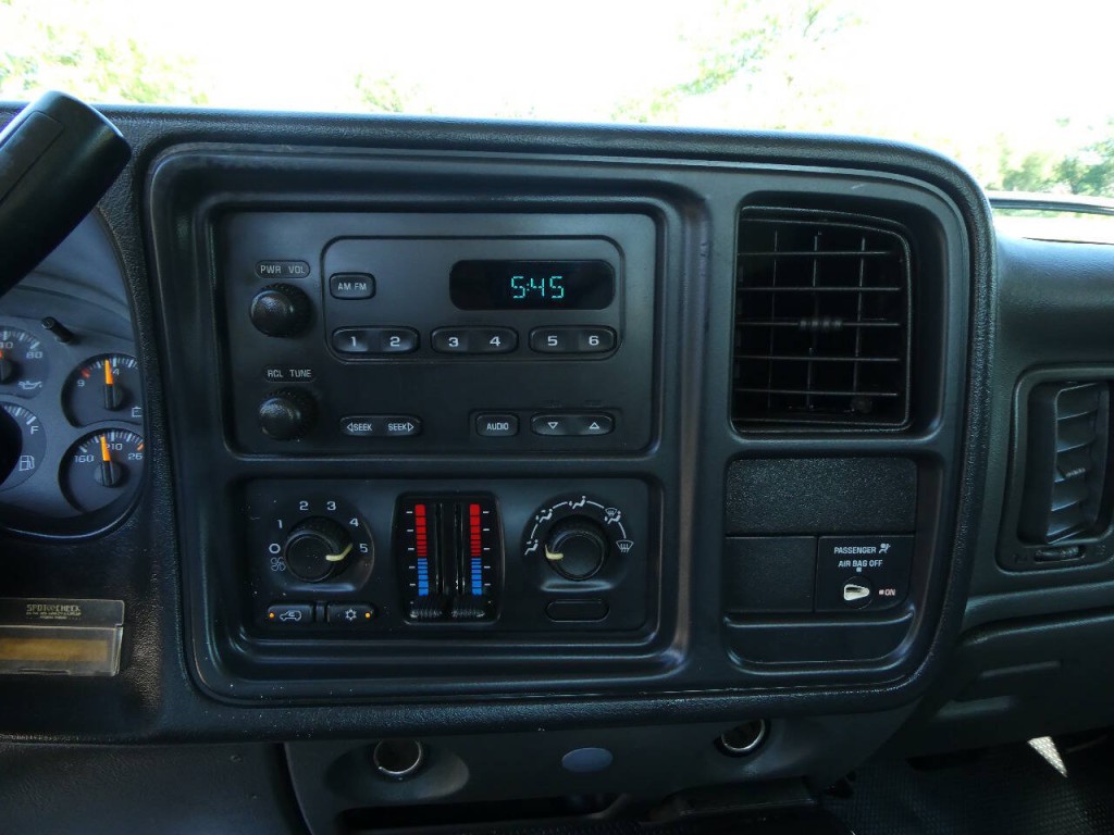 2005 Chevrolet Silverado 1500 Image 14