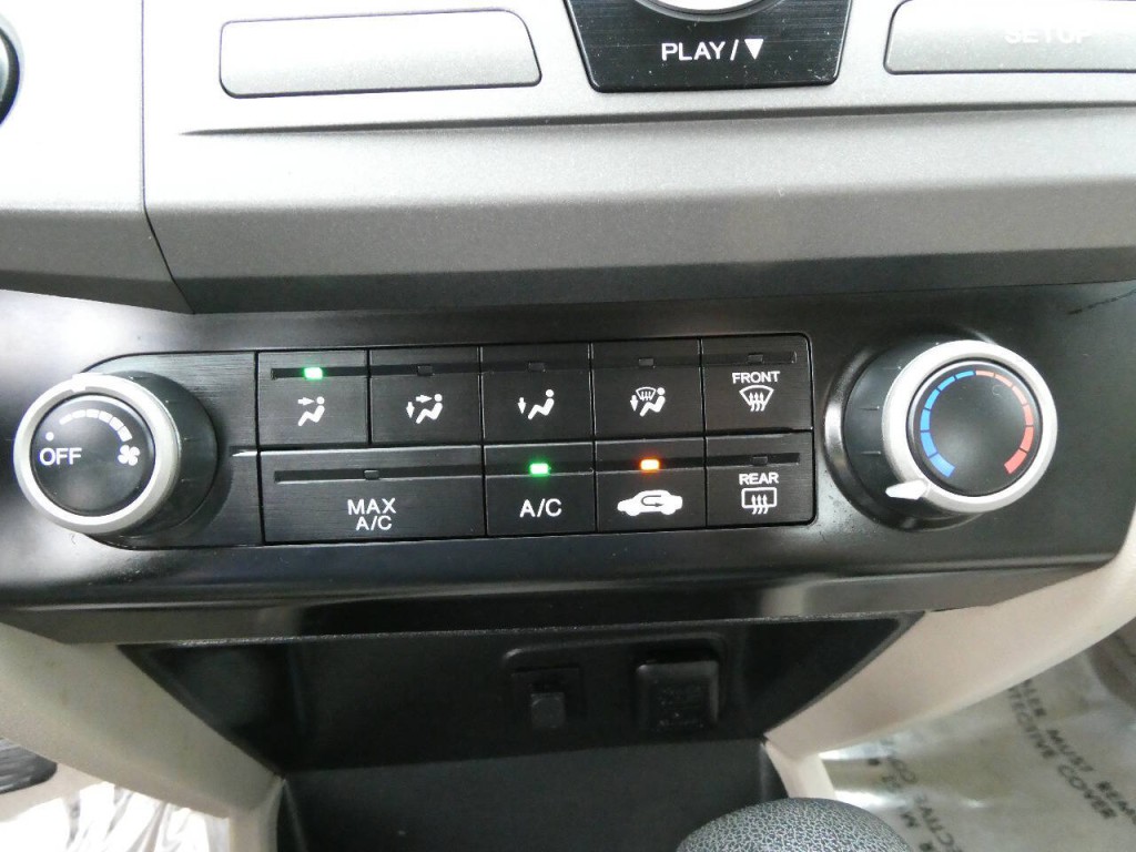 2012 Honda Civic Image 16