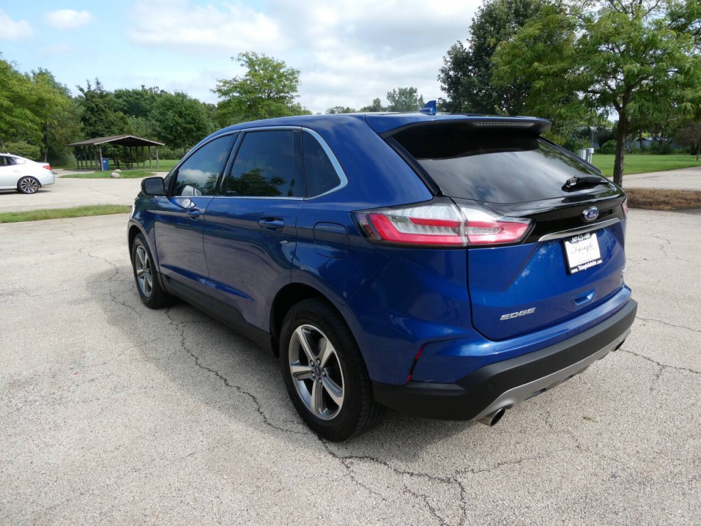 2020 Ford Edge Image 7
