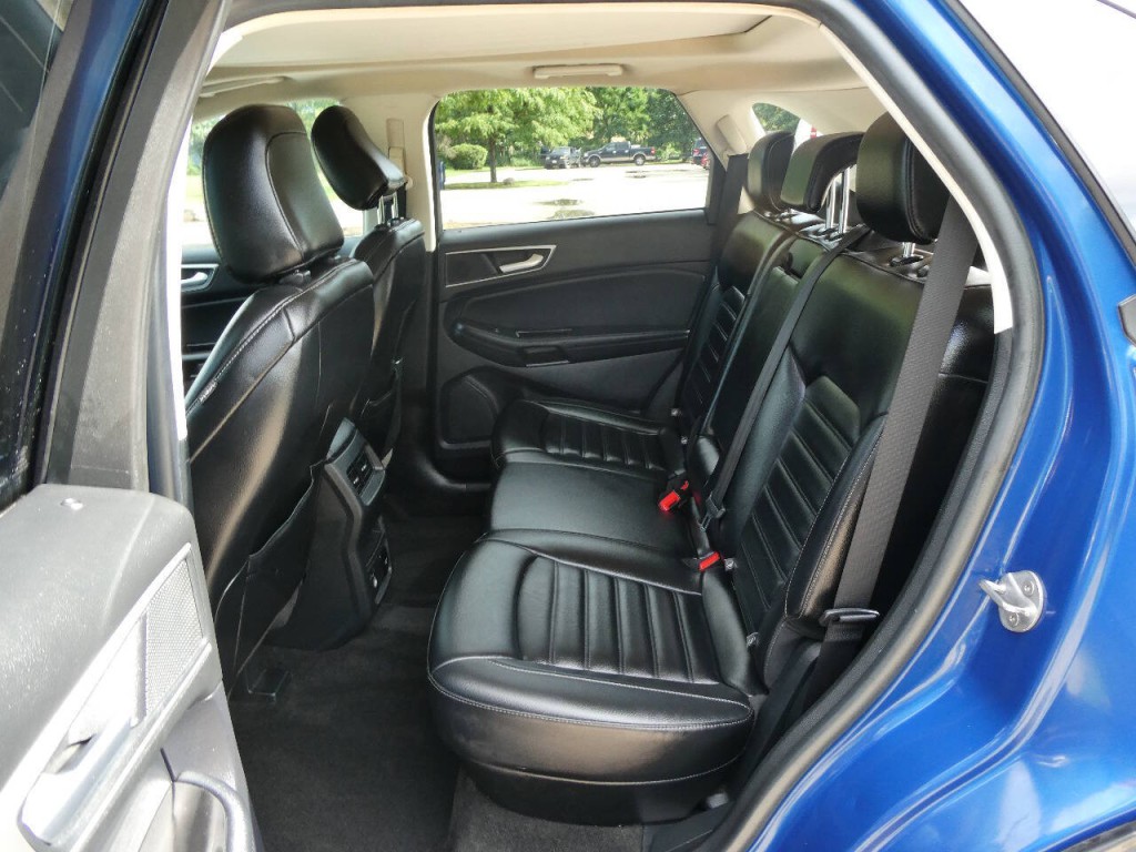 2020 Ford Edge Image 26