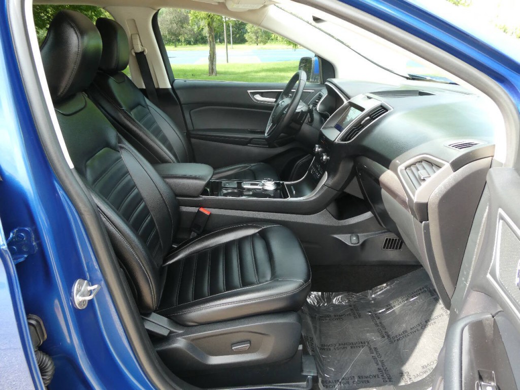 2020 Ford Edge Image 30