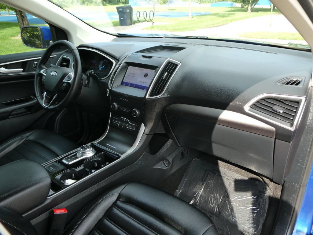 2020 Ford Edge Image 31