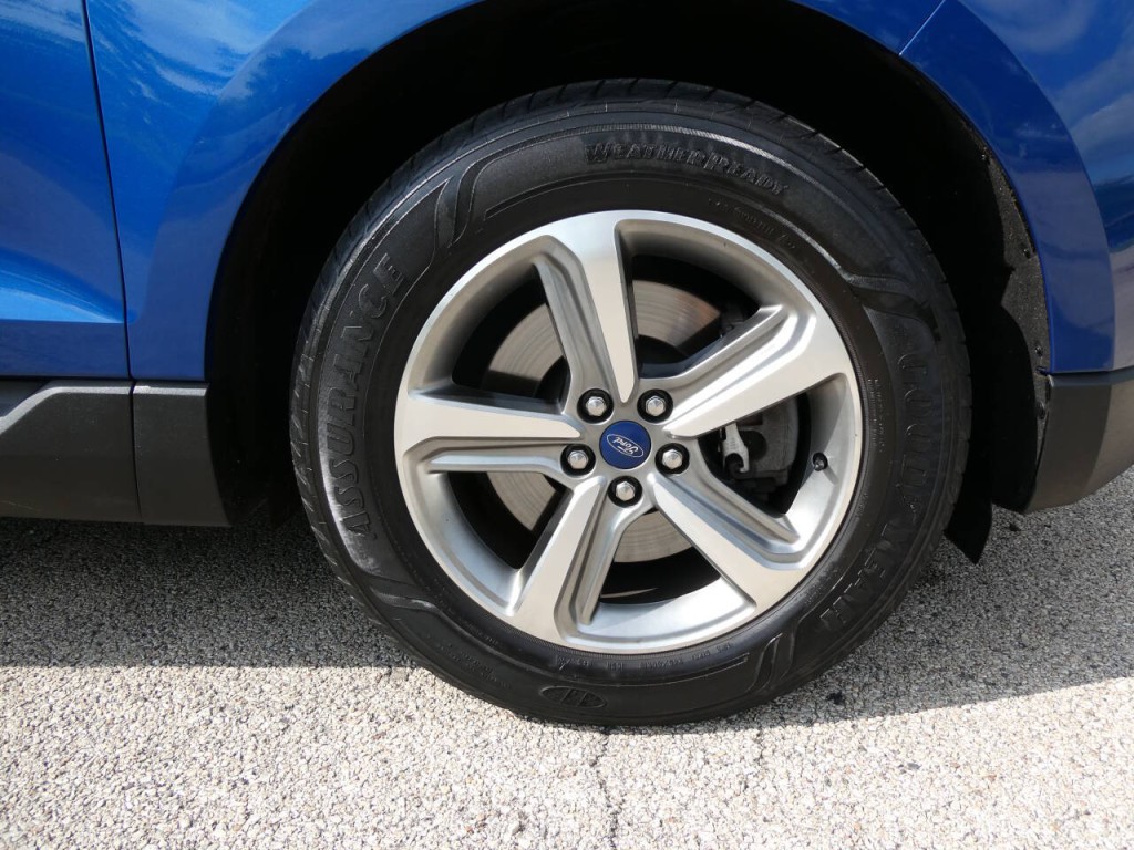 2020 Ford Edge Image 33
