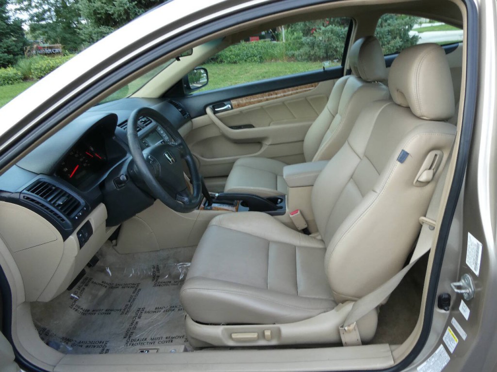 2003 Honda Accord Image 9