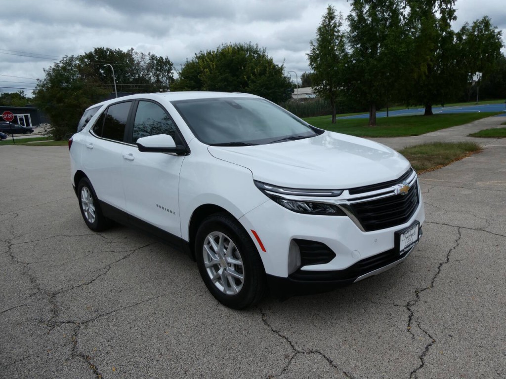 2023 Chevrolet Equinox Image 3