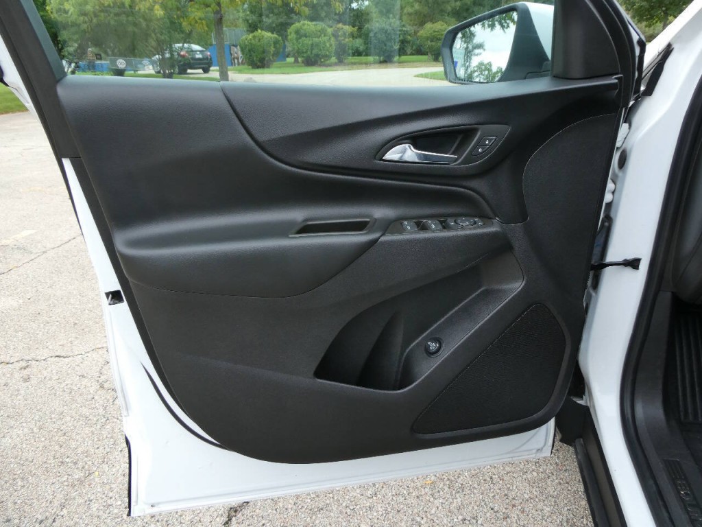 2023 Chevrolet Equinox Image 25