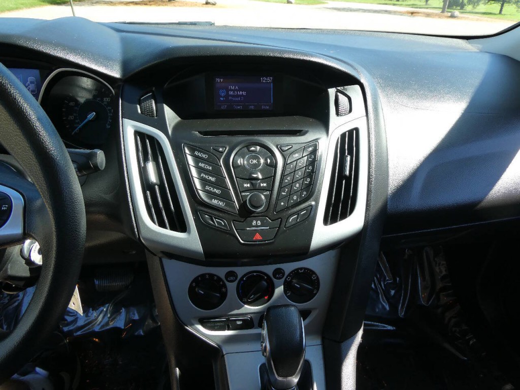 2014 Ford Focus Image 16