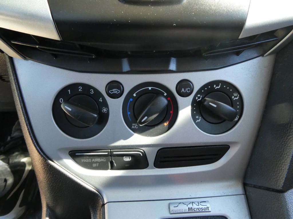 2014 Ford Focus Image 18