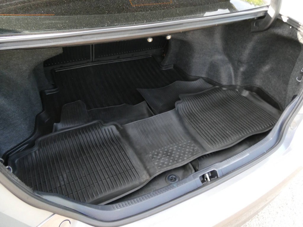 2017 Toyota Camry Image 23