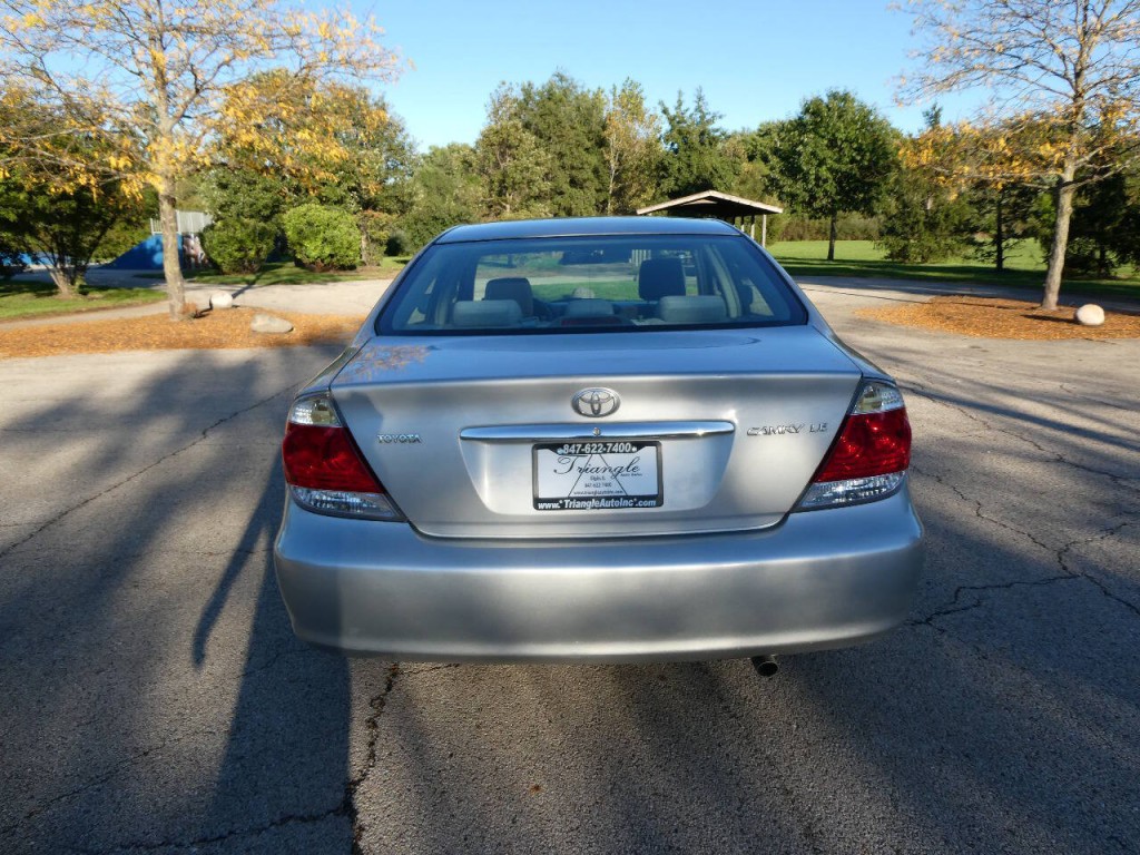 2005 Toyota Camry Image 6