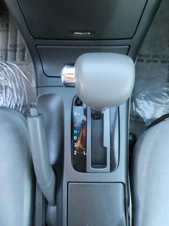 2005 Toyota Camry Image 19
