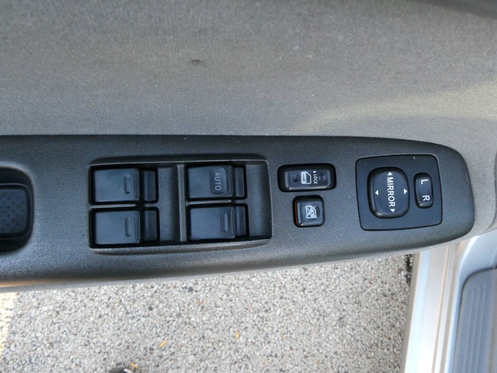 2005 Toyota Camry Image 22