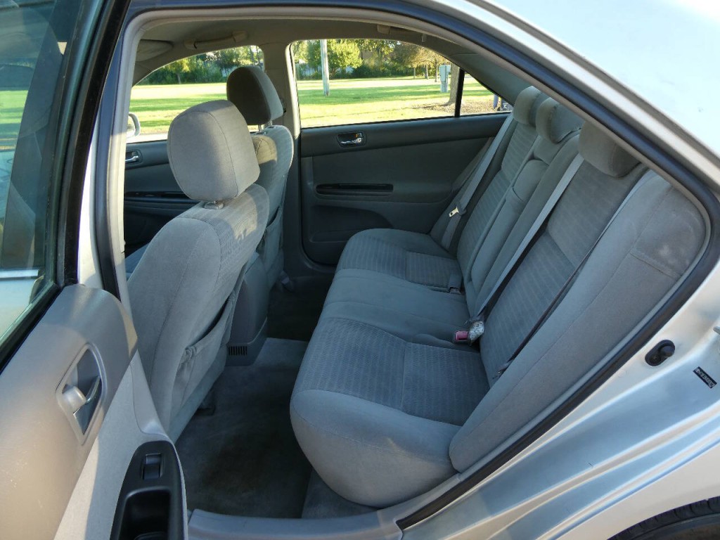 2005 Toyota Camry Image 23