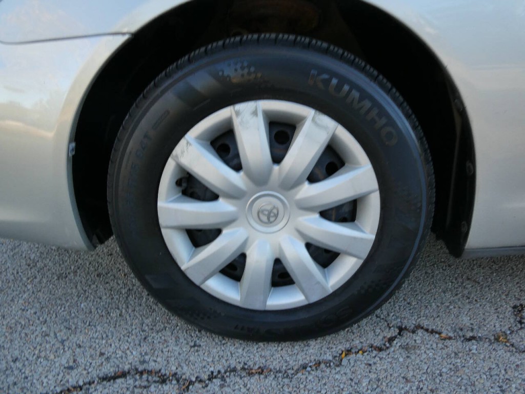 2005 Toyota Camry Image 29