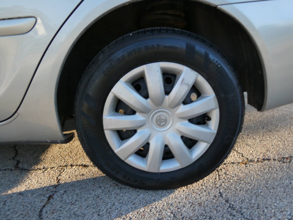 2005 Toyota Camry Image 30